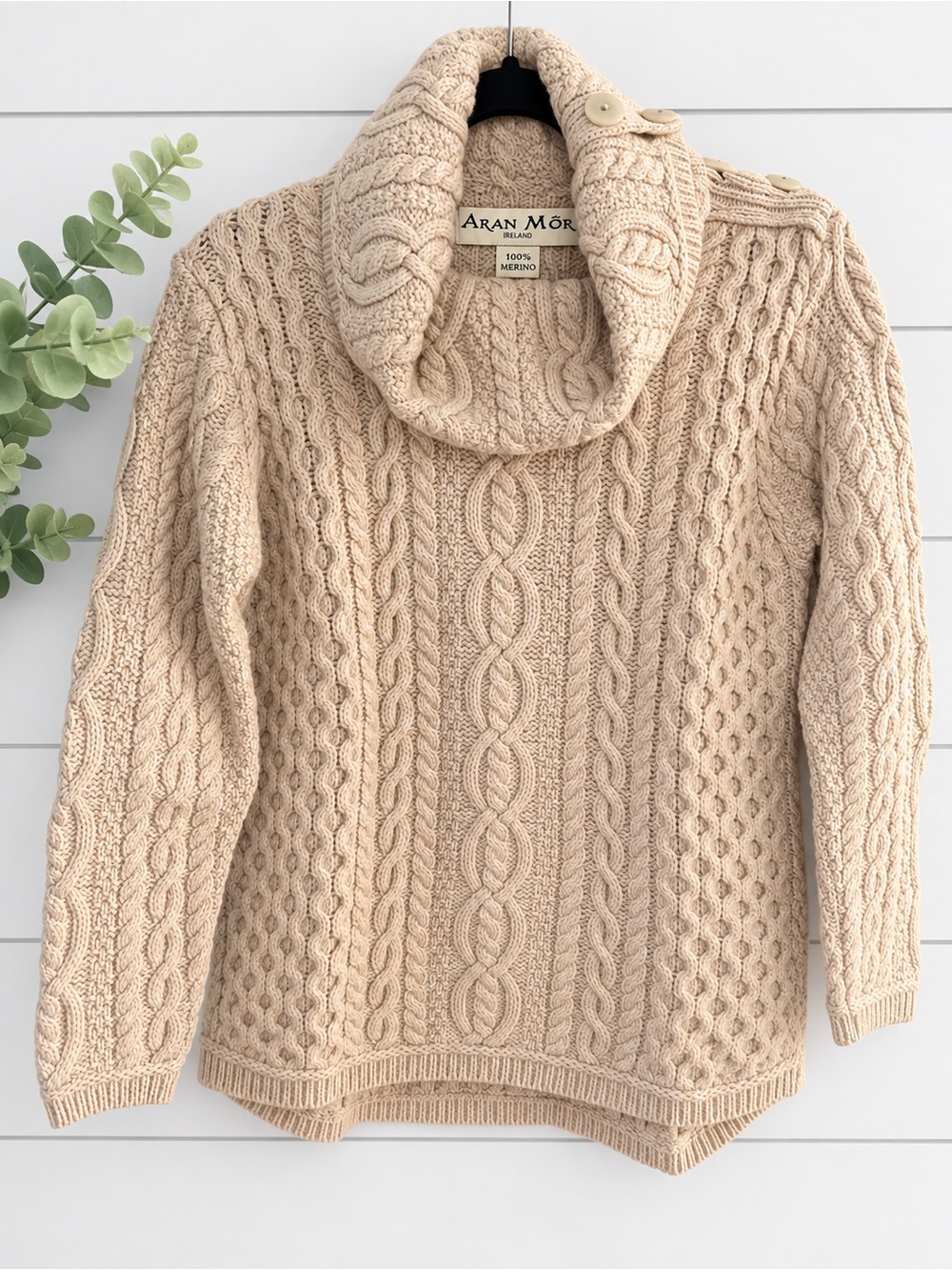 Aran Mór Ireland 100% Merino Wool Cable Knit Sweater — Medium - Picture 2 of 15